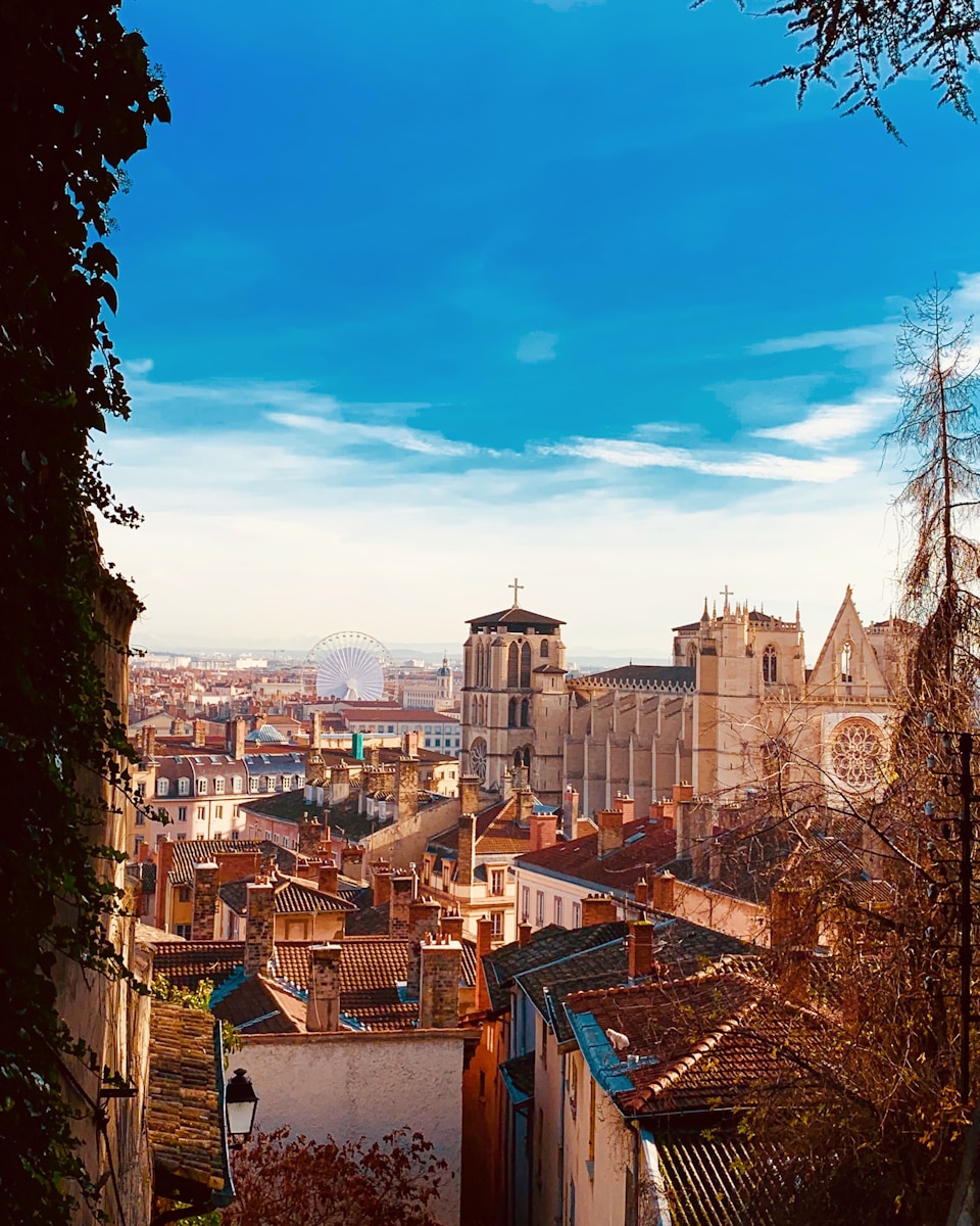 cool roof Lyon : réduire la facture énergétique de vos bâtiments