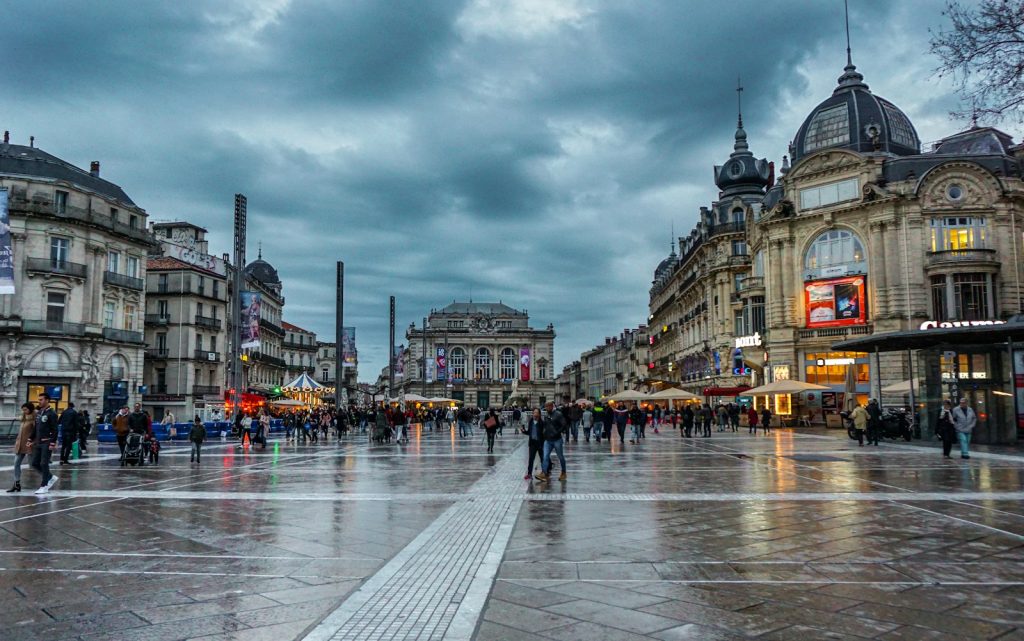 cool roof Montpellier : adapter votre bâtiment au climat méditerranéen